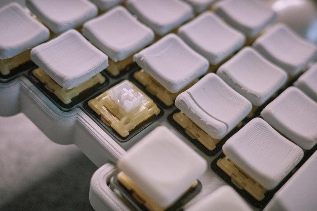 keyball39 組立済み ケース スイッチ キーキャップ付き