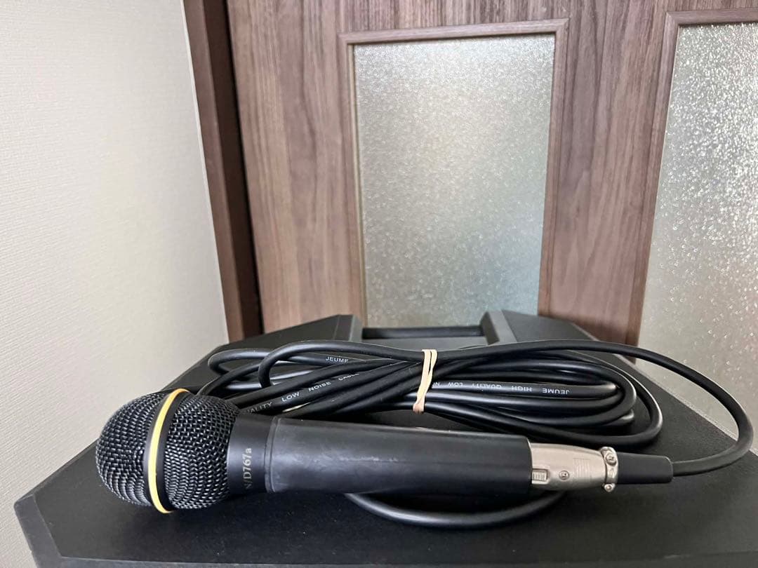 ElectroボイスZLX12Pパワードスピーカー中古品マイクとスタンド付き