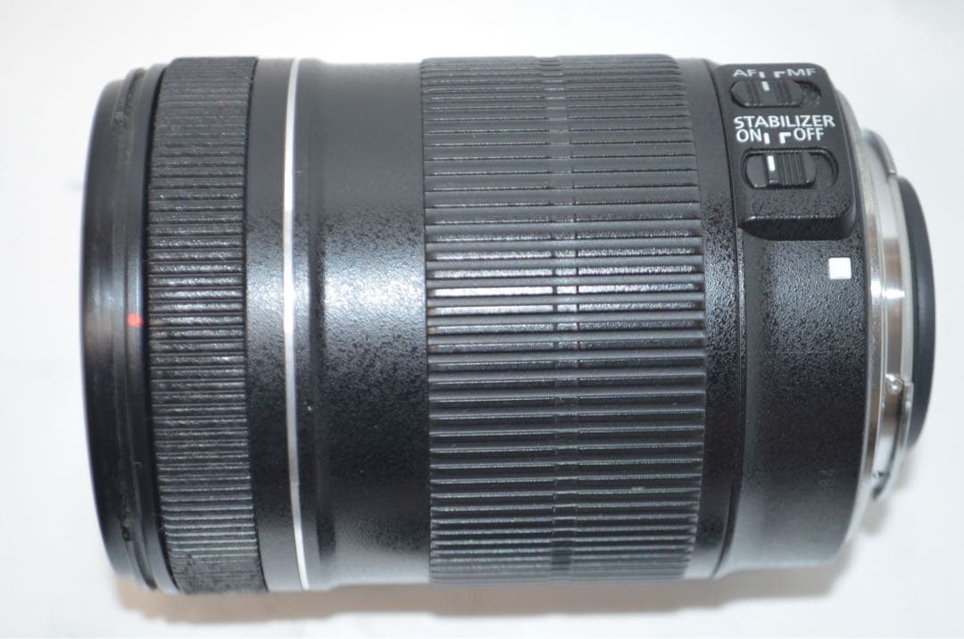 ★美品★Canon キャノン EF-S 18-135mm 3.5-5.6 IS