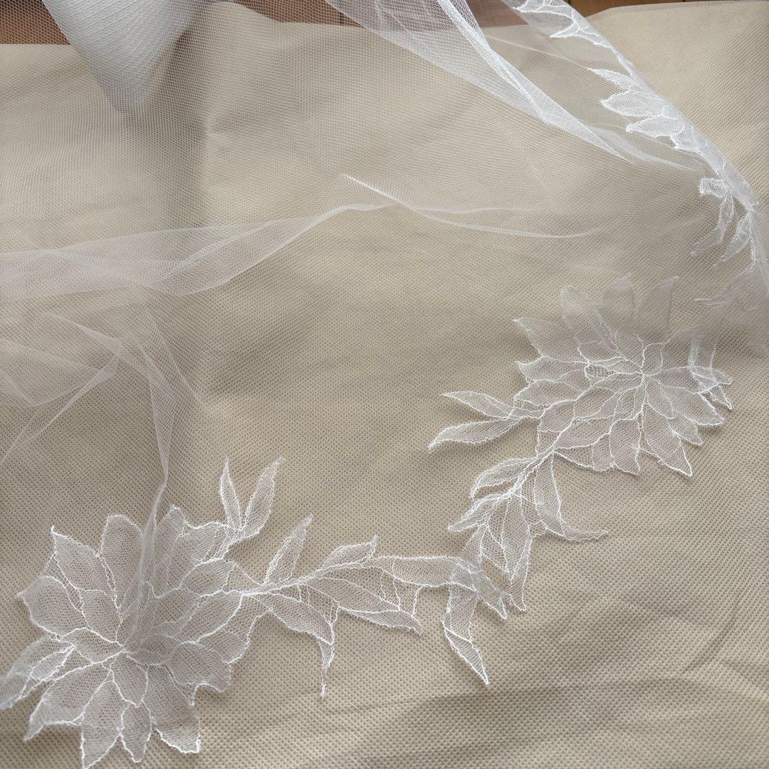 TREAT ウエディングベール　ロング　花柄　刺繍