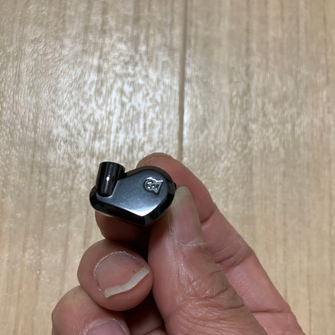 【希少・初代セラミック筐体】Campfire Audio Lyra（生産完了）
