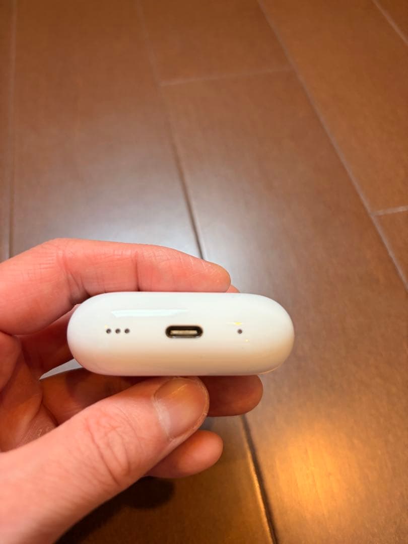 訳あり。AirPods Pro2 ケース タイプC イヤホンはジャンク第2世代