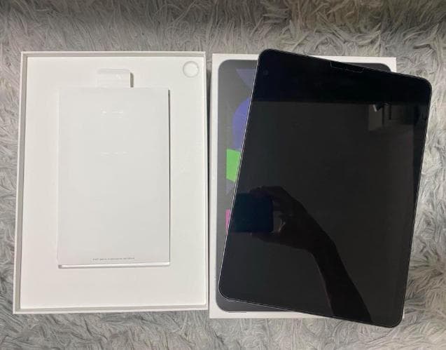 iPad Air (第4世代)10.9インチ スペースグレイ 64GB WiFi