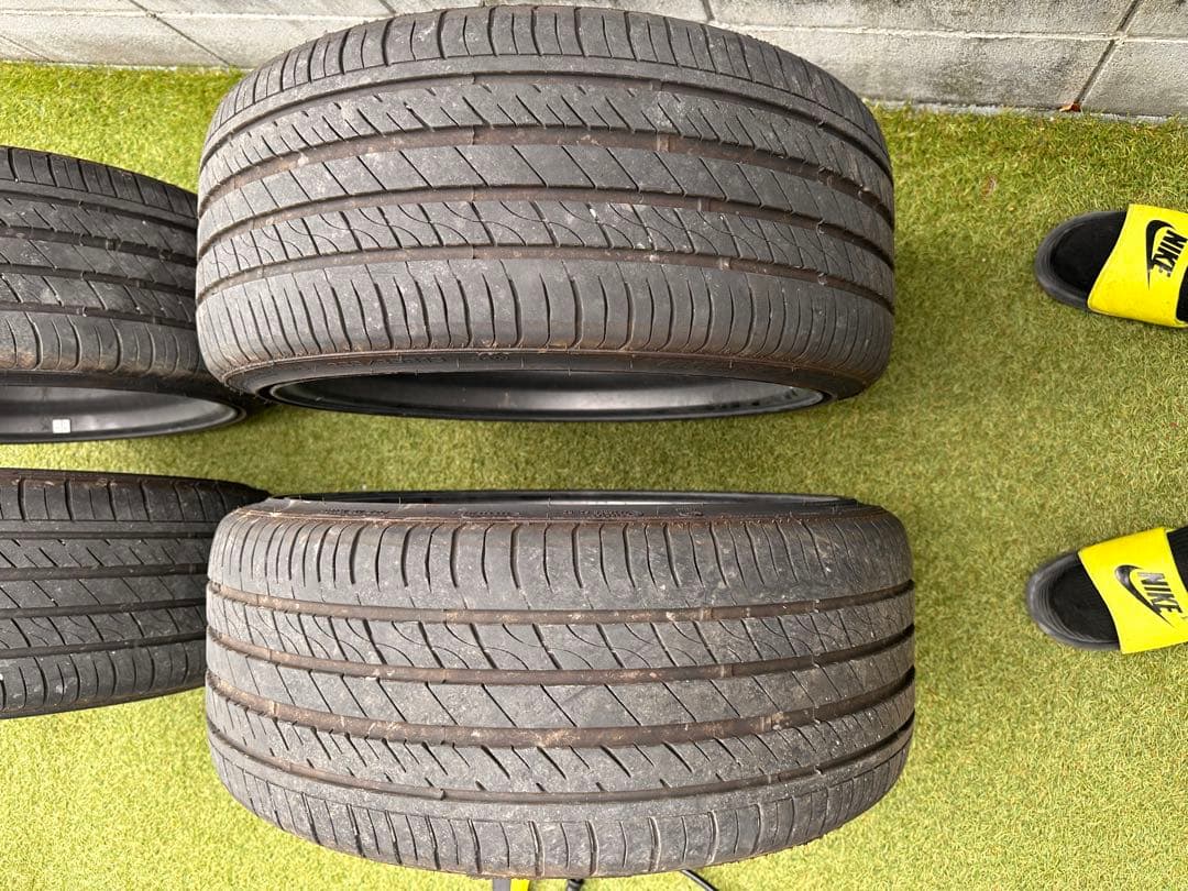 ひ 225/35R19 カールソンホイールセット