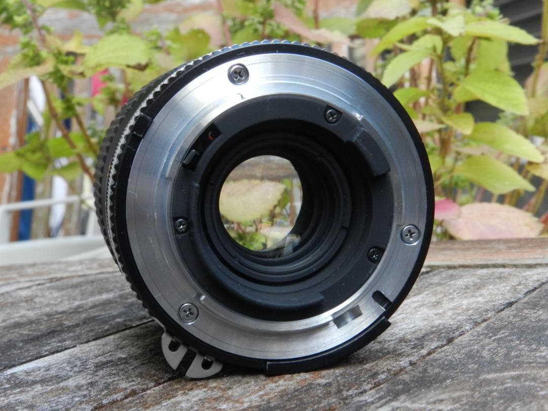 極美品　Nikon Zoom-Nikkor 35-105mm f/3.5-4.5