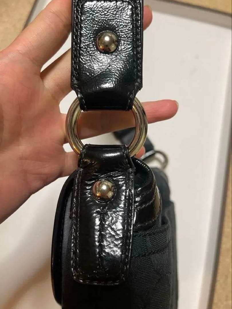 COACH コーチF13738 シグネチャーショルダーバック　ベタ付き