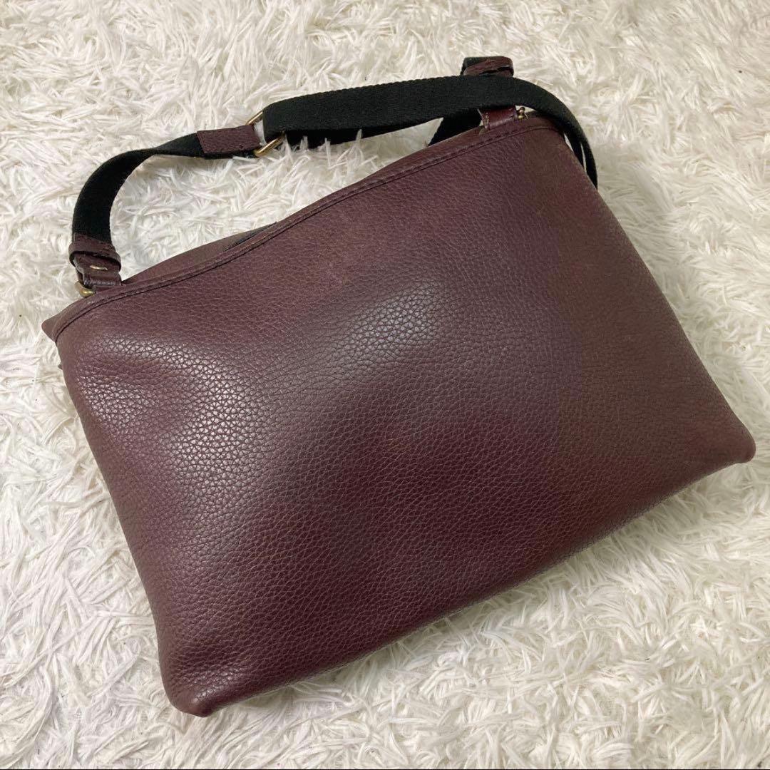 美品 フォールドオーバー クロスボディ 牛革 シボ革 シュリンクレザー 黒