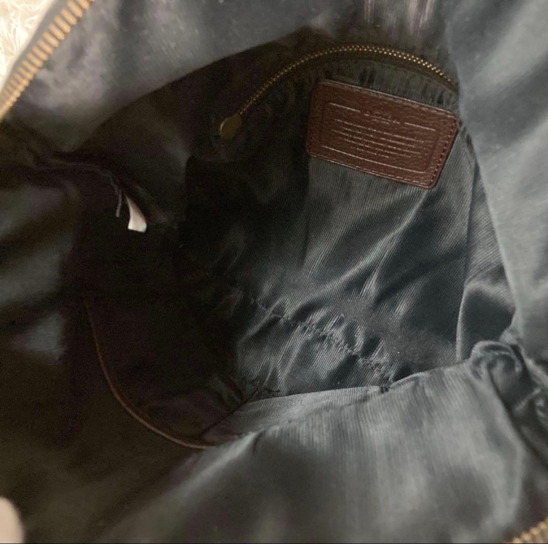 美品 フォールドオーバー クロスボディ 牛革 シボ革 シュリンクレザー 黒