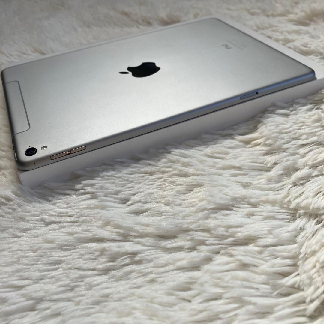 【完動品】iPad Pro 9.7 128GB SIMフリー 【発送】【付属品】