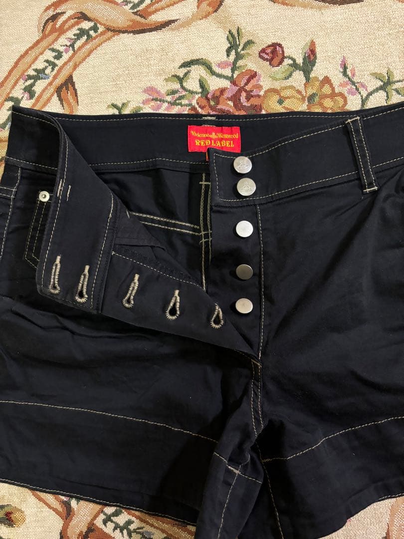 ヴィヴィアンウエストウッド ショートパンツ　黒