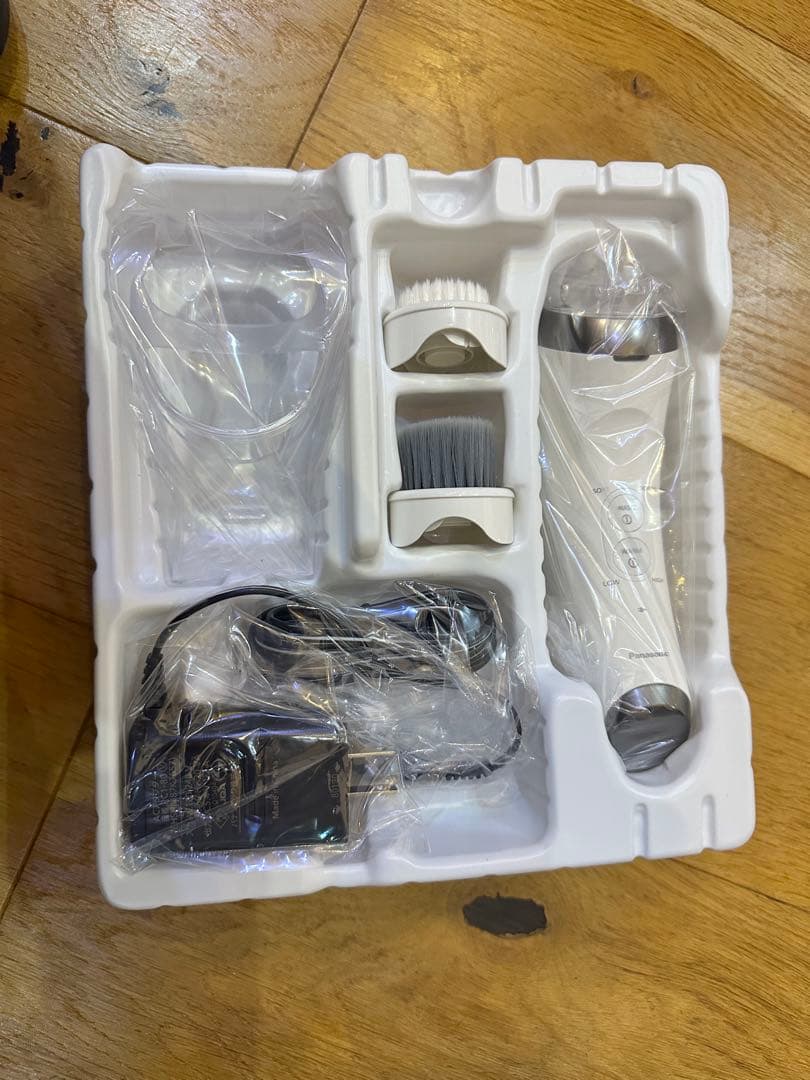 新品未使用！Panasonic ES-MC31-W 洗顔ブラシ