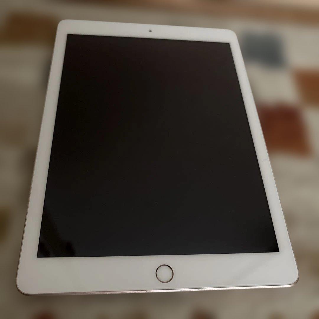 iPad 第6世代　32GB Wi-Fiモデル