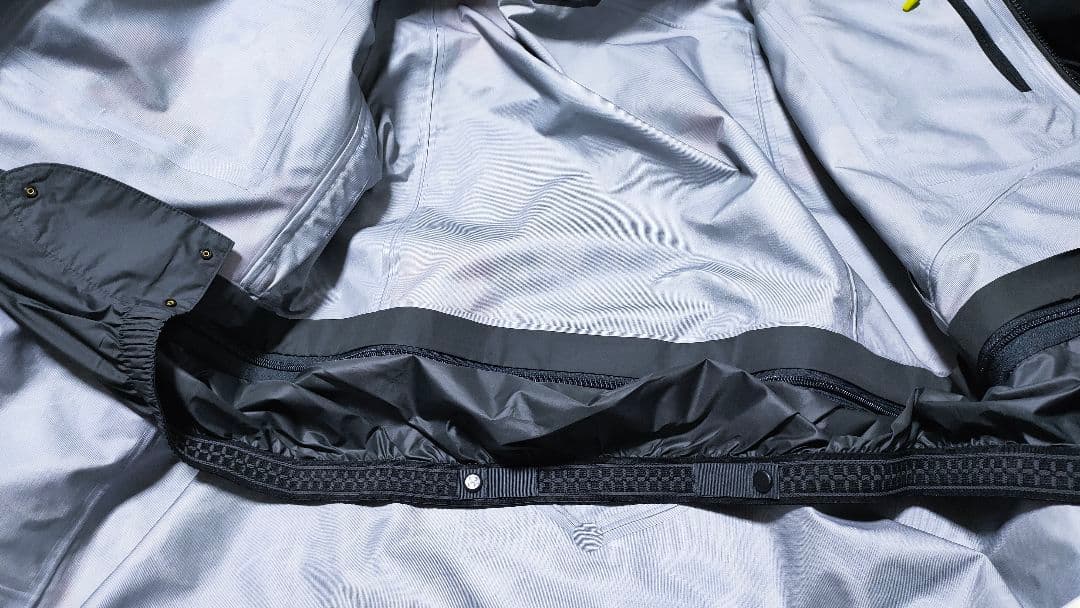 y*e様 ✨限定✨ ホグロフス HAGLOFS ネンガル3Lジャケット 登山 高