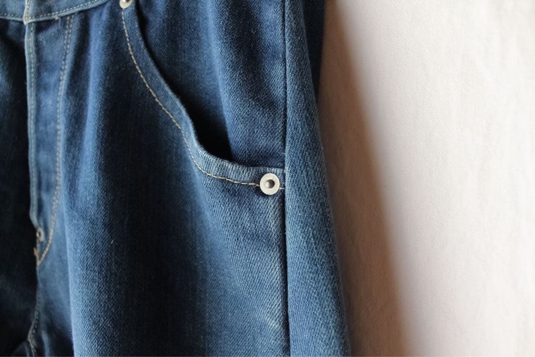 00s 初期 リーバイス エンジニアードジーンズ ルーズ 立体裁断デニム W28