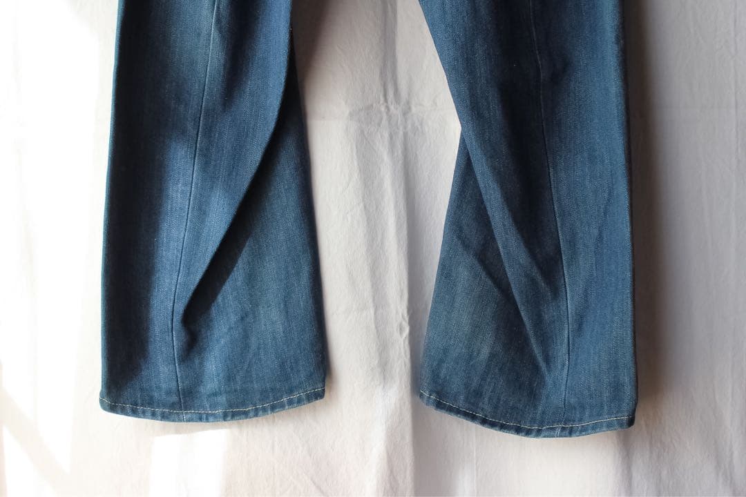 00s 初期 リーバイス エンジニアードジーンズ ルーズ 立体裁断デニム W28