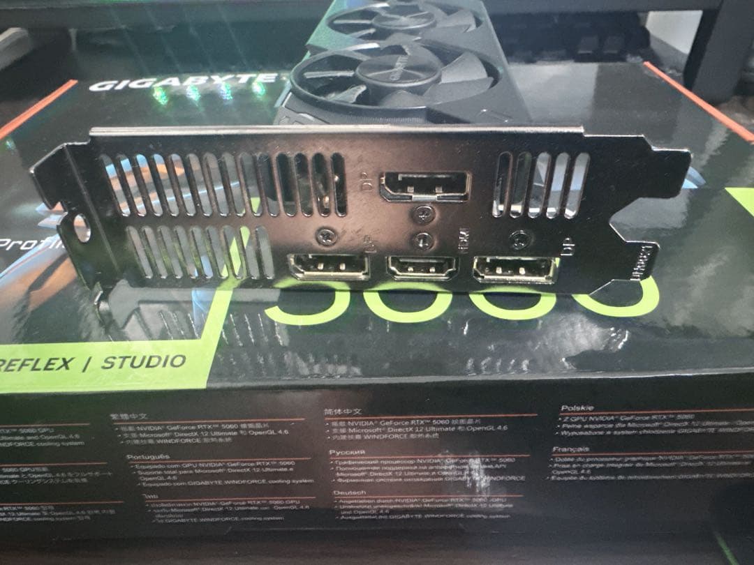 グラフィックボード・グラボ・ビデオカード GIGABYTE GEFORCE RTX 5060 8G