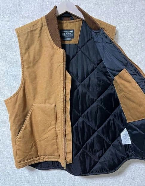 カーハート ブラウン キルティングダウンベスト