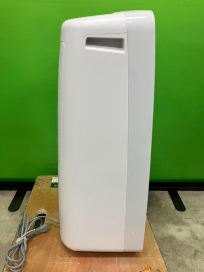 美品　SHARP 除湿機 CV-R120-W ホワイト タンク式 　２０２４年製