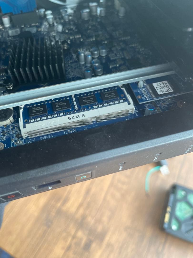 Synology DS716+ NAS 2ベイ + 3TB HDD