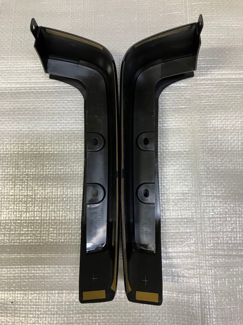 ♦︎ダイハツ★タントカスタムLA600S純正オプションリアマットガード★ブラック★