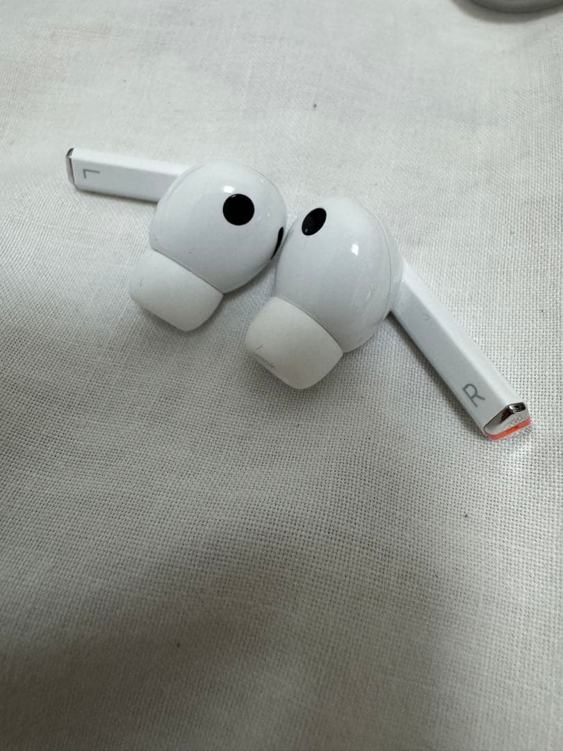 Samsung Galaxy Buds3 Pro ホワイト ケース付き