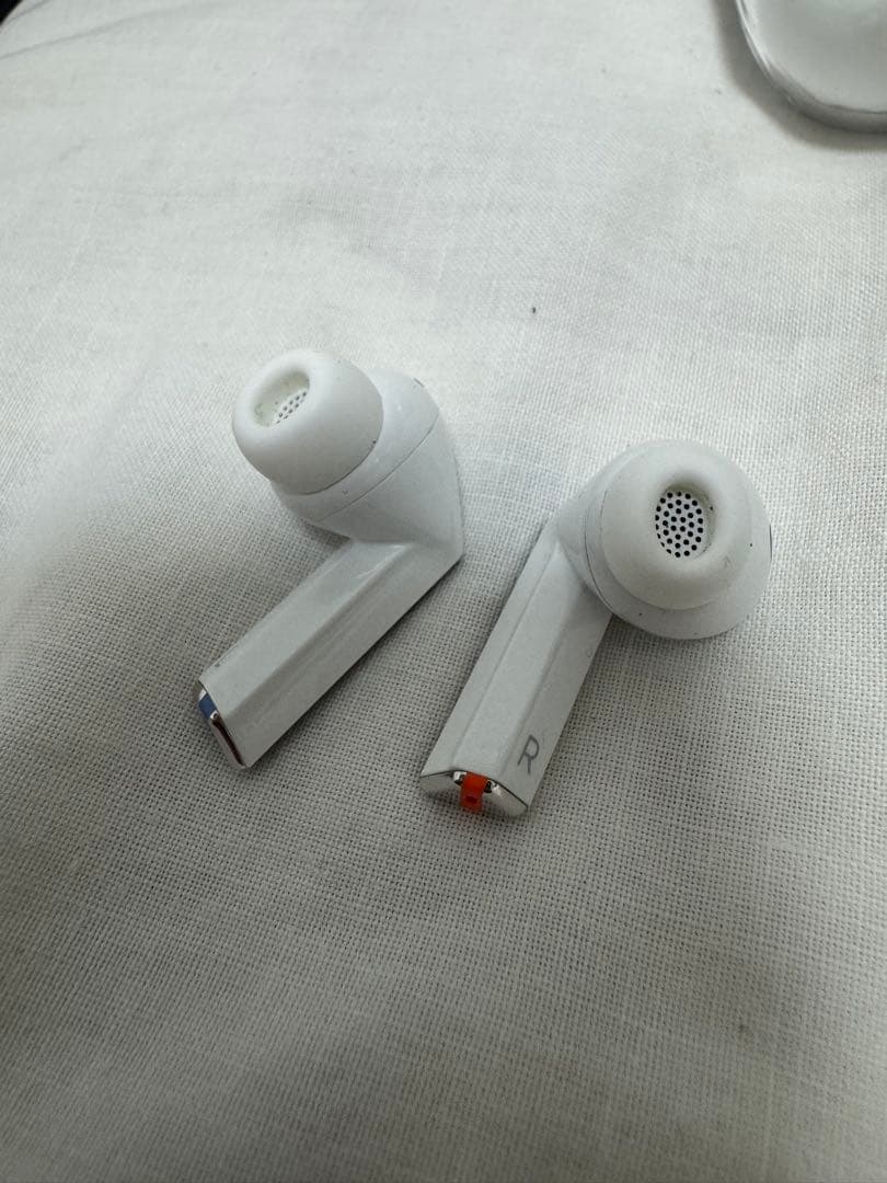 Samsung Galaxy Buds3 Pro ホワイト ケース付き