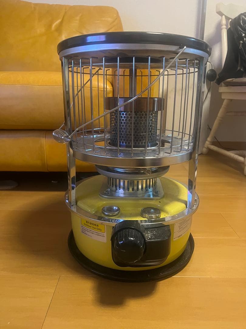 ⭐︎ レア色♡かわいい黄色　石油ストーブ WKH-3100G タンク5.3L