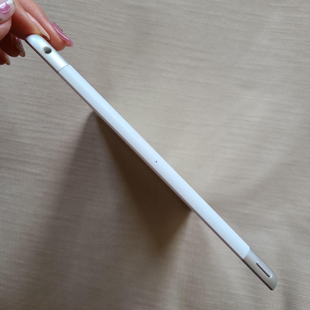 Apple iPad 第8世代 10.2インチ シルバー