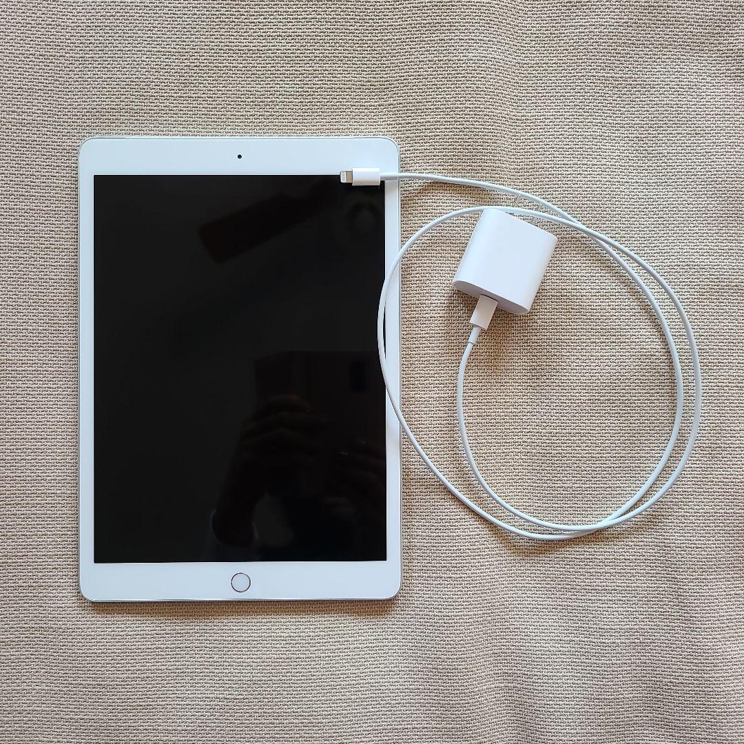 Apple iPad 第8世代 10.2インチ シルバー