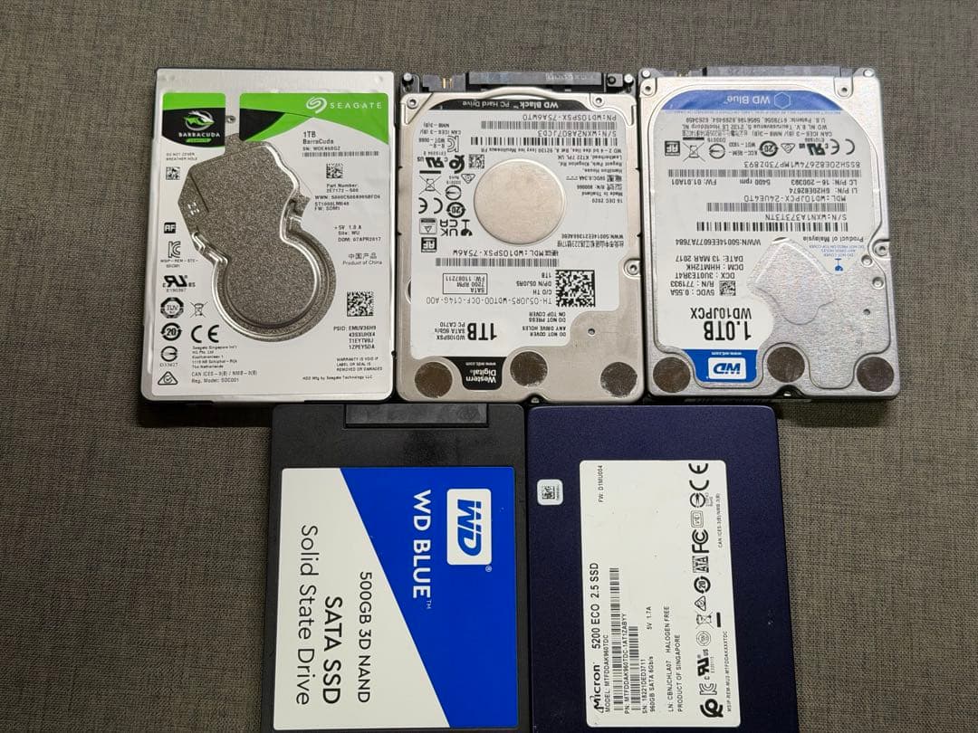 2.5インチ　SSDとHDD セット売り　使用時間画像参照