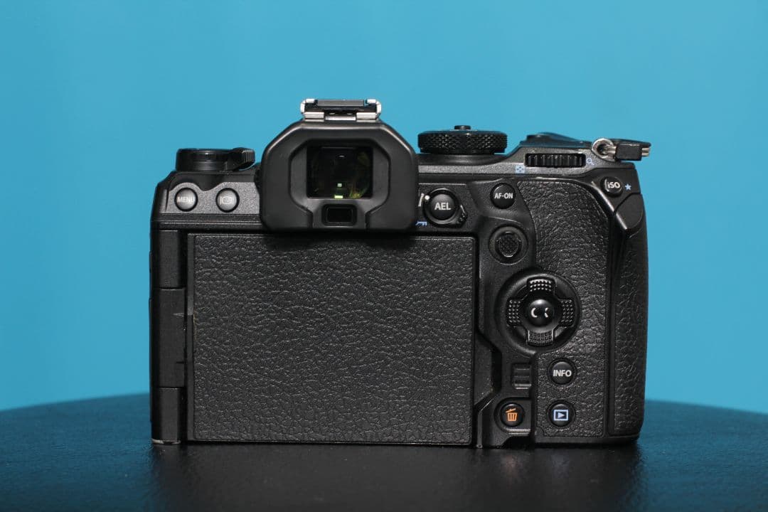 OM SYSTEM OM-1 ボディ