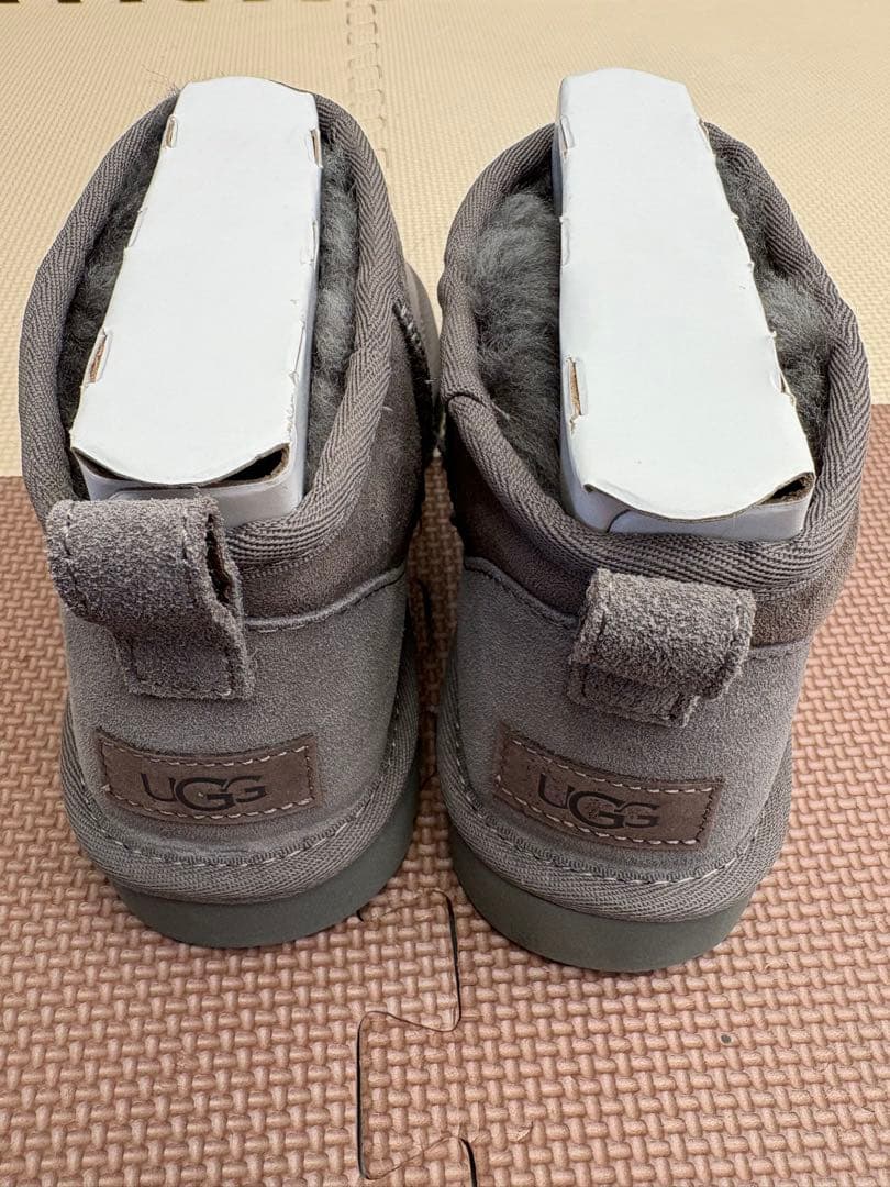 UGG ショートブーツ
