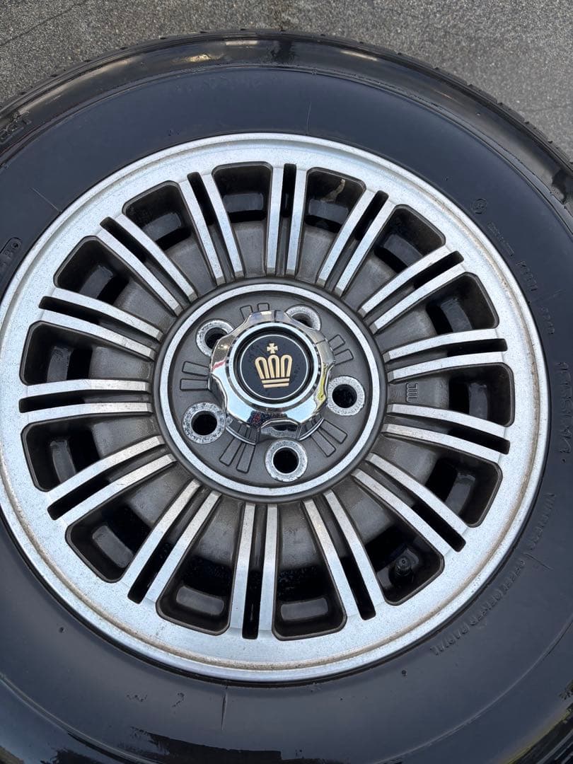 12クラウン純正ホイールタイヤ付