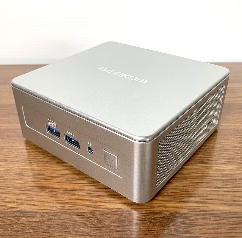 ミニPC GEEKOM AE8 Ryzen9 8945HS 32GB 1TB
