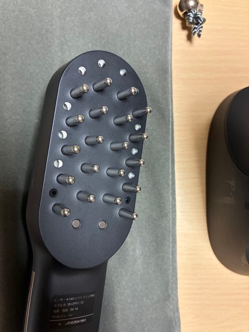 ぷりん　STELLA BEAUTE EMSリフトブラシPRO ブラック