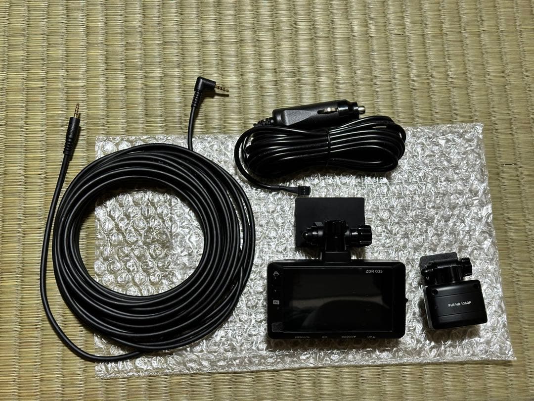 ドラレコ　コムテック　zdr035