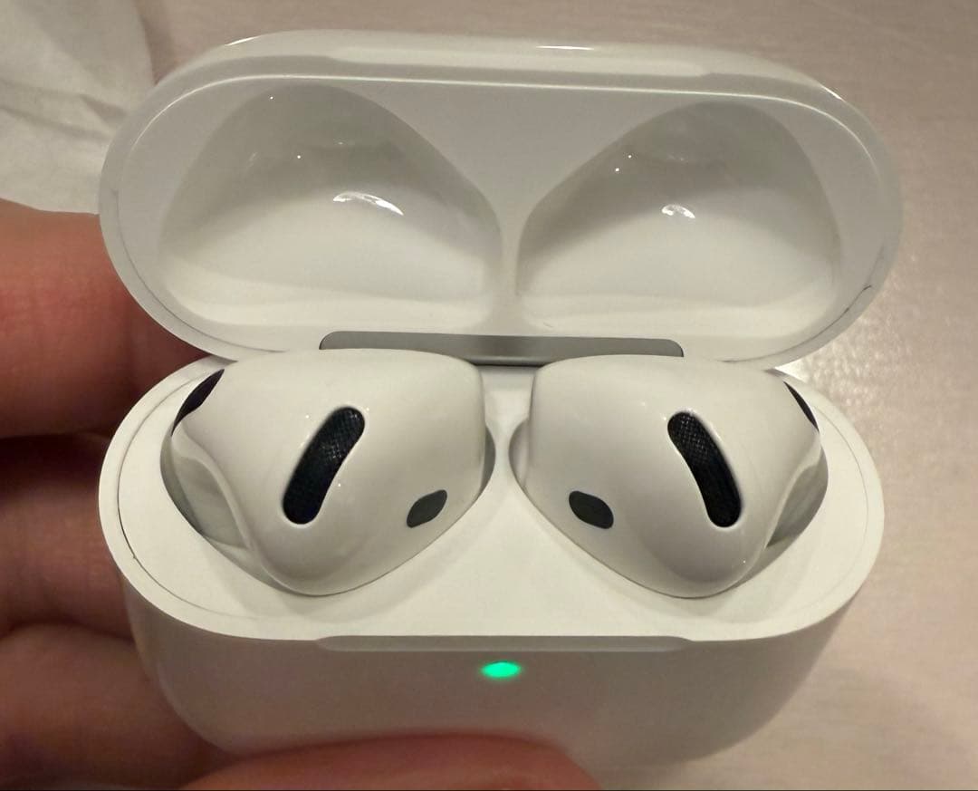 AirPods 4 新品同様！