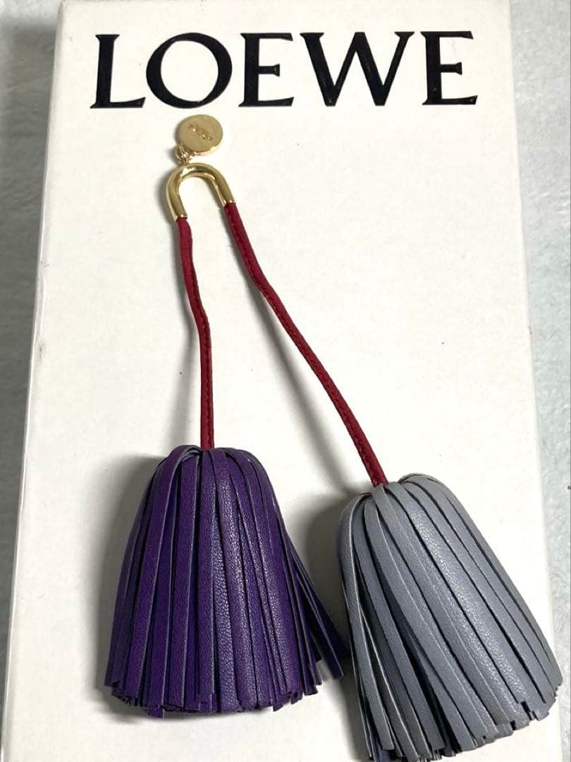 美品　ロエベ　レザー　フリンジ　チャーム　バッグチャーム