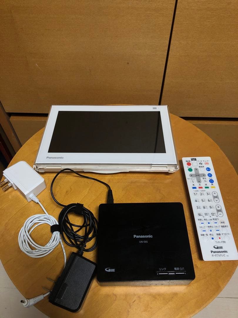 Panasonic「プライベート・ビエラ」10型ポータブルテレビ