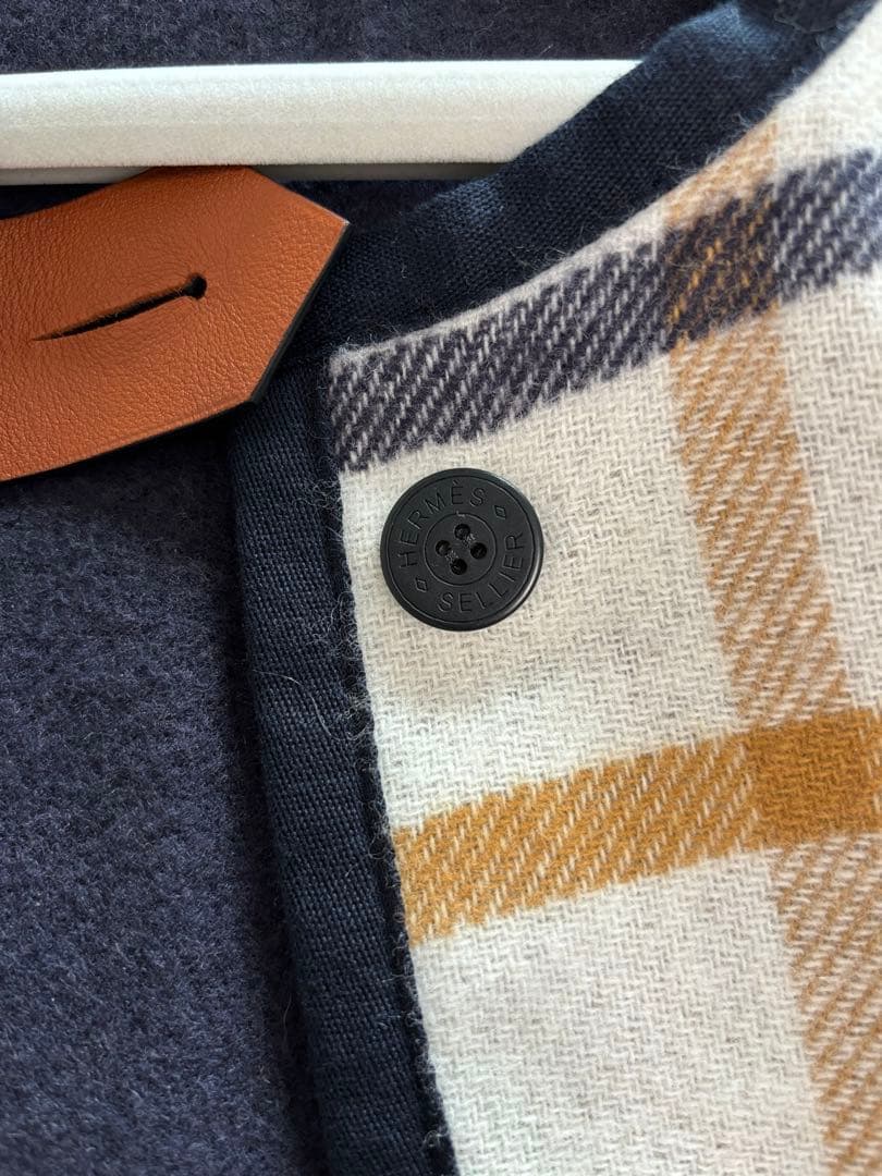 HERMES エルメス ポンチョ／ケープ チェック柄