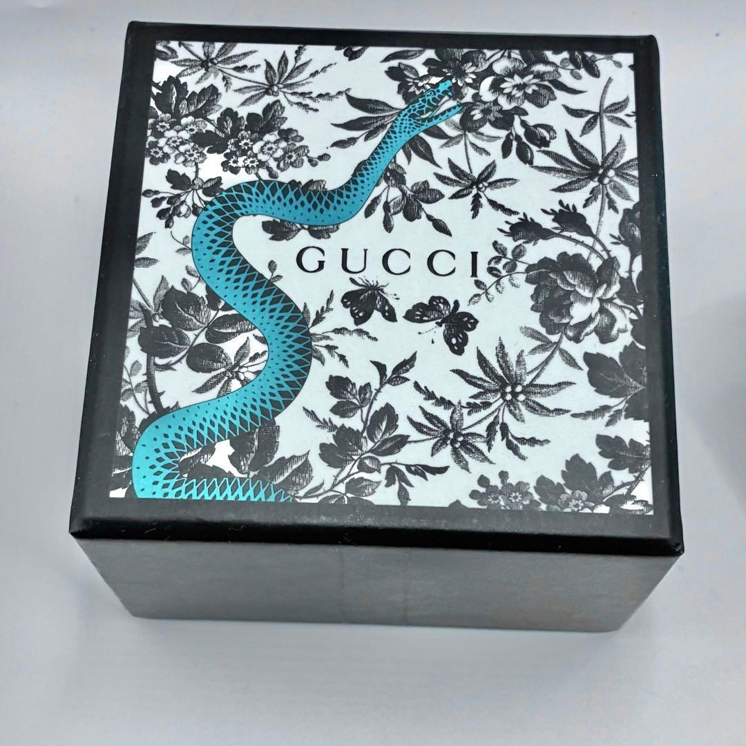 【箱、袋付き】グッチ インターロッキングG ピアス アラベスク シルバー　燻し