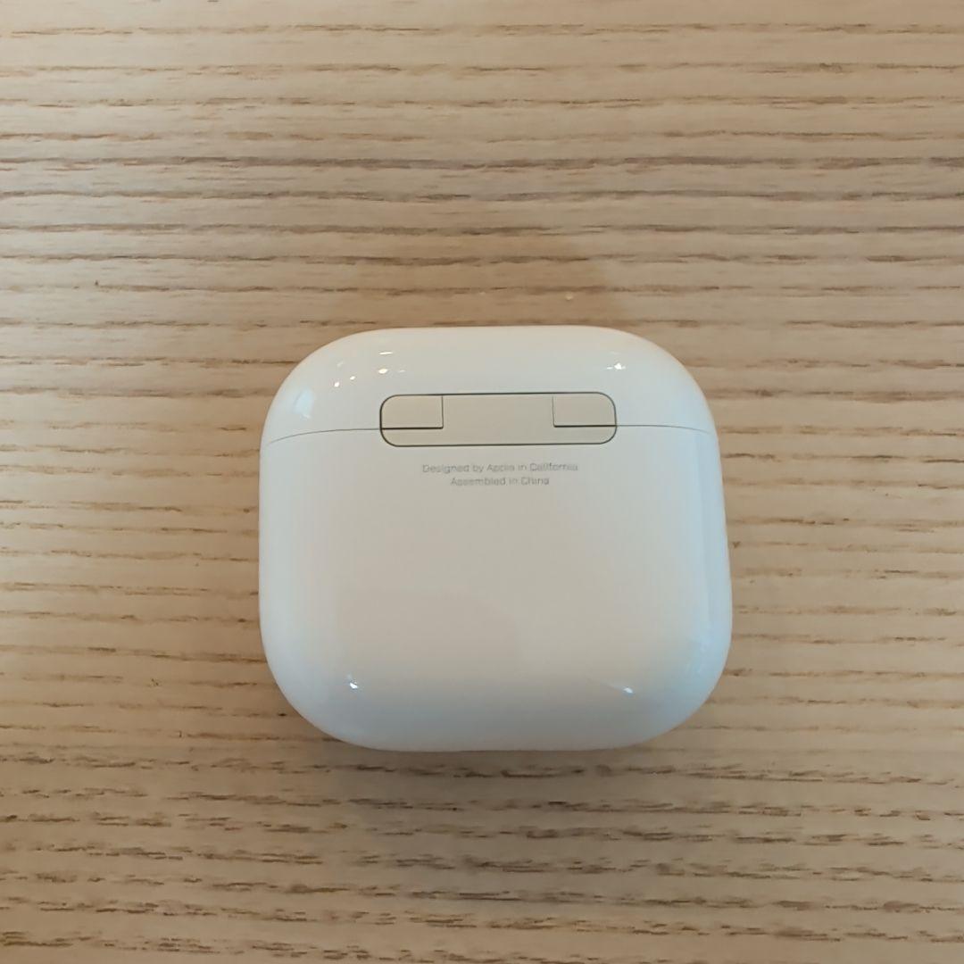 Apple アクティブノイズキャンセリング搭載 AirPods 4
