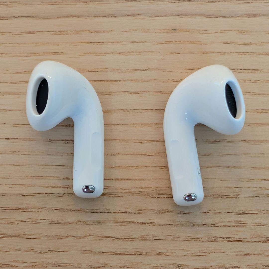Apple アクティブノイズキャンセリング搭載 AirPods 4
