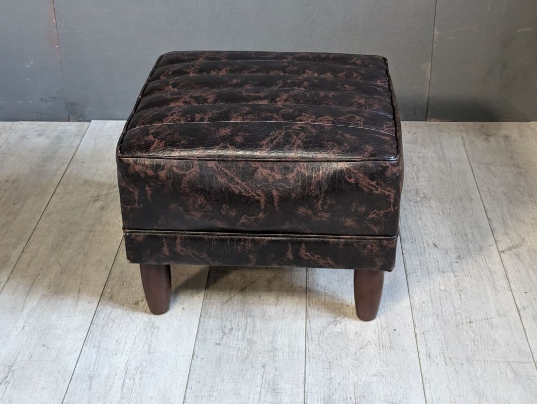 カリモク　スクエアスツール　ヴィンテージ　オットマン　本革　レザー　NiG
