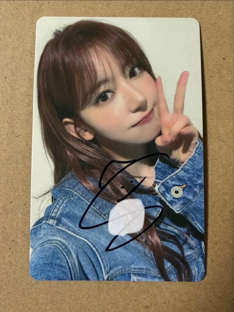 lesserafim サクラ　ラキドロ ユニバ サイン トレカ　直筆サイン　咲良