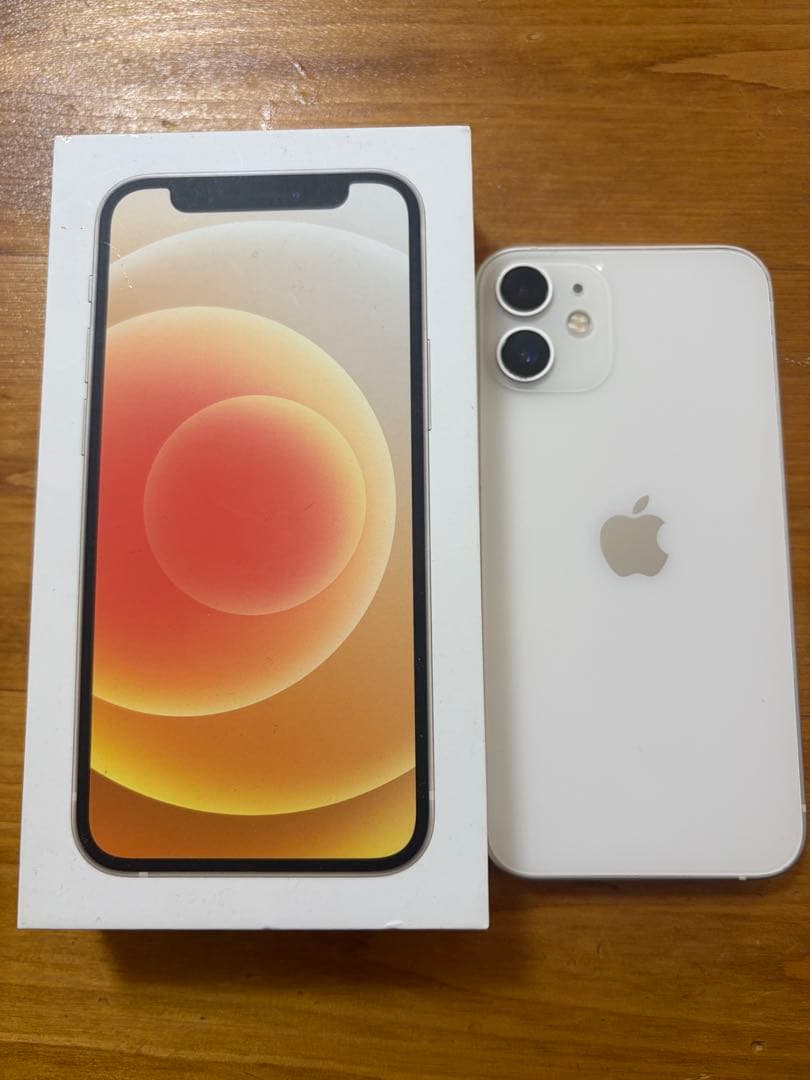 Apple iPhone 12 ホワイト 6.1インチ 本体