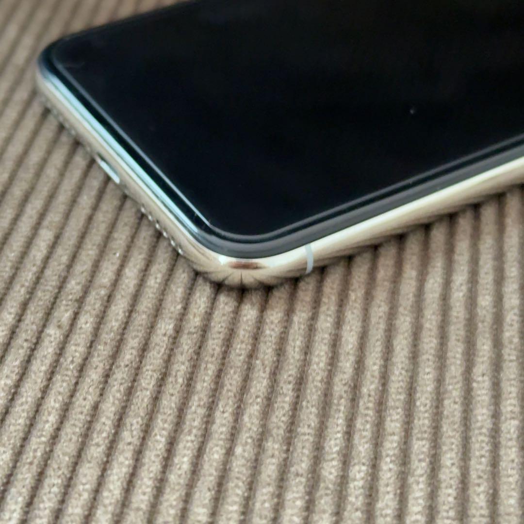 極美品　iPhone X シルバー　64GB SIMフリー　ケース付き