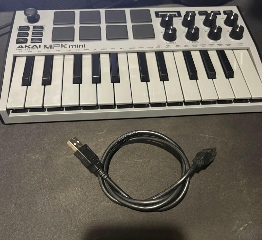 AKAI MPK mini ほぼ未使用