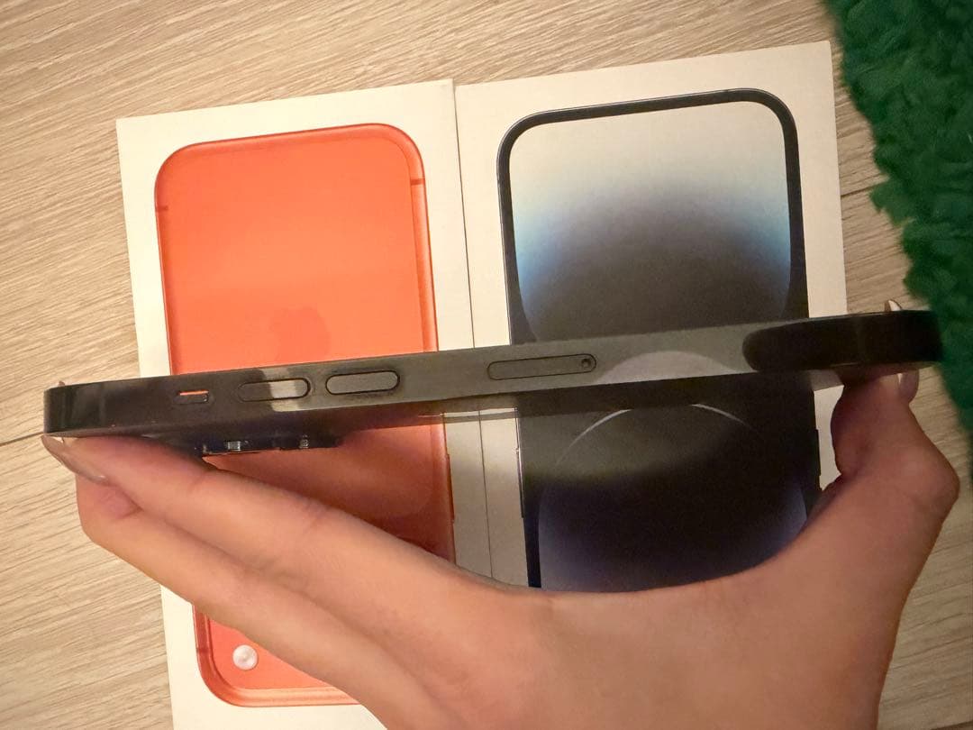 【美品】iPhone14Pro 256GBスペースブラック SIMフリー