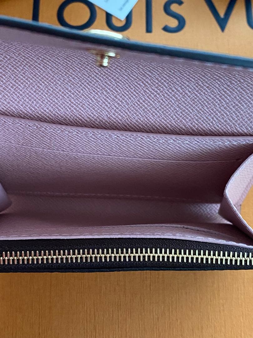 Louis Vuitton レザーケース